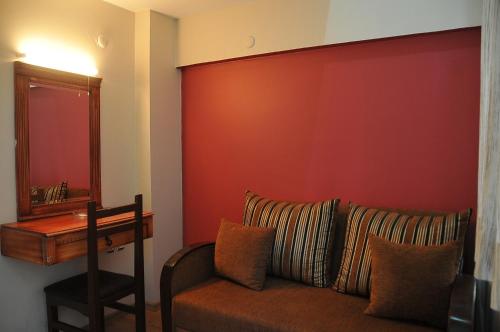 Antikhan Hotel - image 12