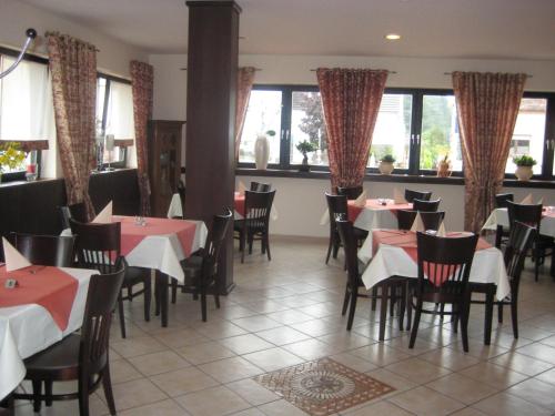 Bliestal Hotel - image 5