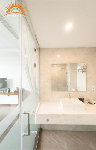 Standard Double Room image 1