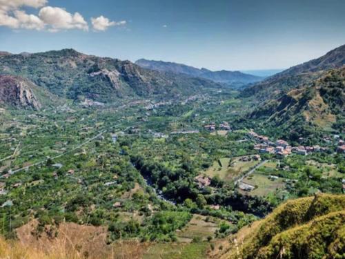 สภาพแวดล้อมโดยรอบ, Holiday Home in Sicily with Pool  Etna Views in ฟรานกาวิลลา ซิชิลิอา