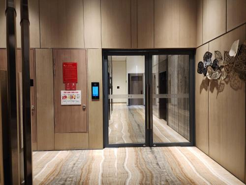Modern Apartment in the MarQ D1 - 로비