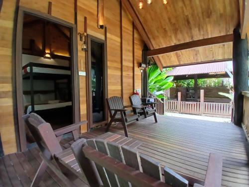 設施, Naluyan Jungle Lodge in 丹南