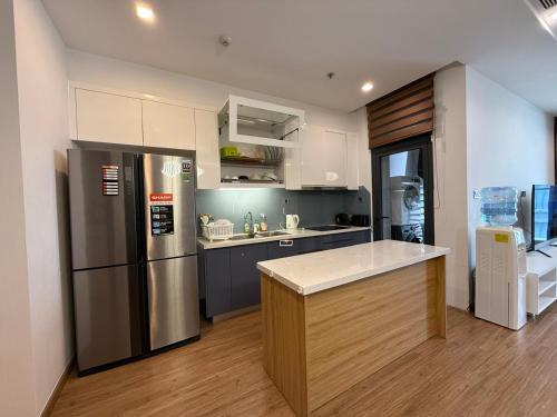 Three-Bedroom Apartment image 7