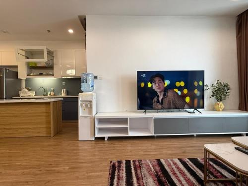Three-Bedroom Apartment image 8