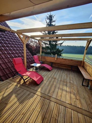 Balkons/terase, Die Lehmloge in Bernlohe