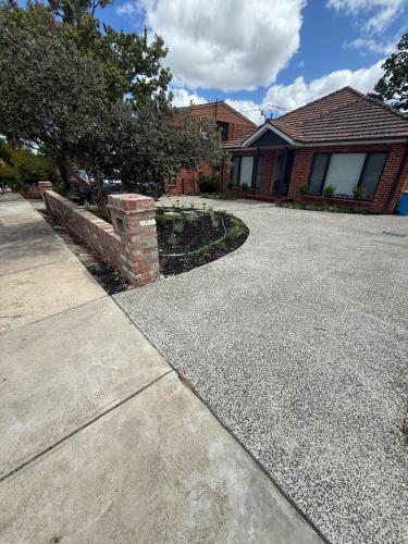 Clinker Lux in Balwyn North 4br Balwyn HS zone in Balwyn North