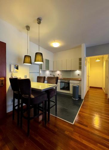 Midtown Apartments - Easy Check-in&Parking 1