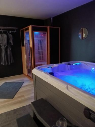 Love Spa Normandie in Saint-Michel-de-Montjoie