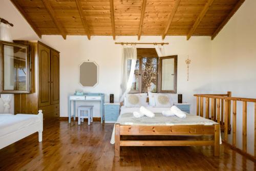 Platanos Stone House I With Shared Pool in Armeni