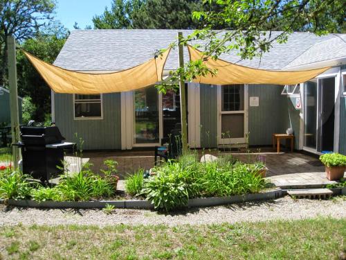 HI - Eastham Hostel