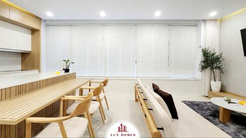 The LuxHomes Apartment Vinhomes Marina - 편의 시설/서비스