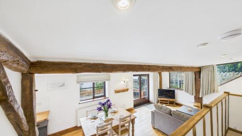 delat sällskapsrum/tv-rum, The Cote is a stunning rural barn beach 3 miles in Havenstreet