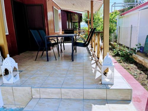 The Beach house in Platanitis Maronia