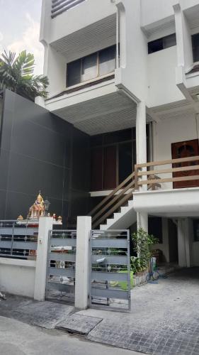 Stay On Sukhumvit 11-สเตย์ ออน สุขุมวิท 11 - 숙소 외관