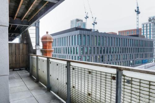 Elegant 2BR City Centre Balcony by Victoria, Manchester (fotografie 9)