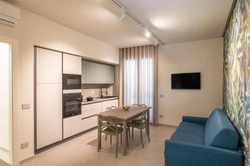 Deluxe One-Bedroom Apartment with City View room in Le Due Erre Home Boutique