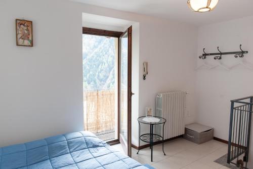Casa La Lanterna nelle Alpi Orobiche gîte à louer Bagini