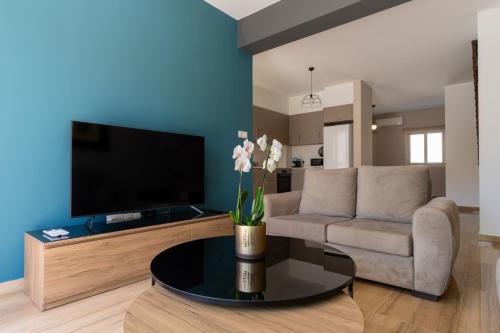 Faciliteiten, Modern Townhouse with pool ten minutes Limassol Center in Erimi