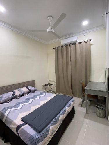 Zaraza Homestay 4 Kuala Terengganu in Pandak Beach