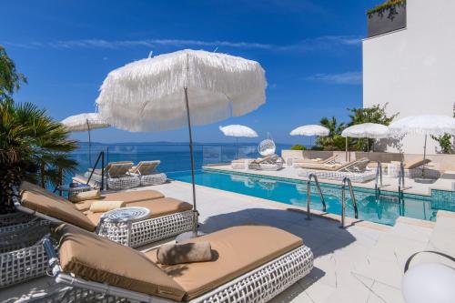 Gallery Luxury Suites & Rooms-Only Adults, Split