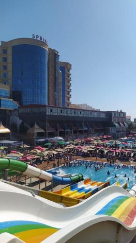 Spring Hotel, Novxanı