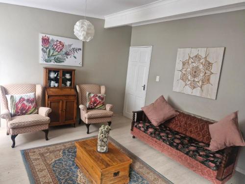Jamieson Hide Away near Boulders Beach