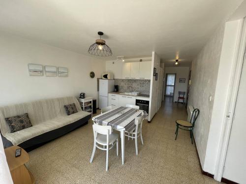 Appartement T3 spacieux 6 couchages à Saint-Cyprien Plage proche port et commerces parking sécurisé - FR-1-106-38 - image 5