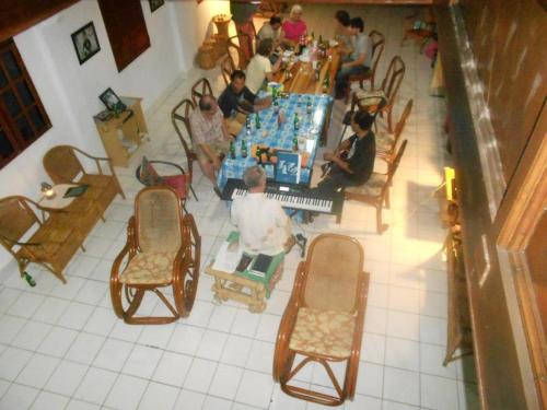 Faciliteter, Sendowan Baru Amurang in Pondang