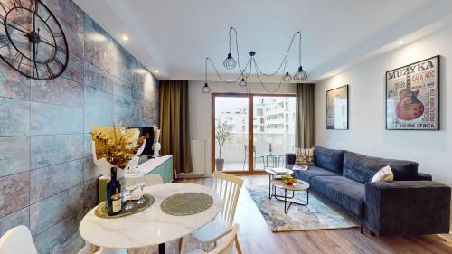 One-Bedroom Deluxe Apartment