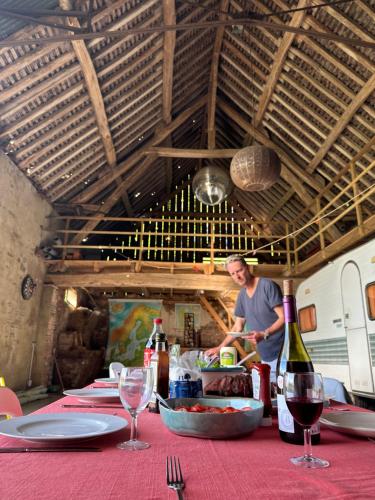 19th century farm house with pool in Champagne in Mondement-Montgivroux