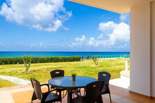 Villa Dimitra – khách sạn tại Pomos