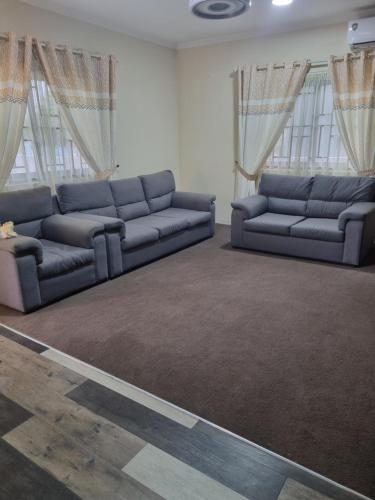 2 bedroom house in Tema in テマ