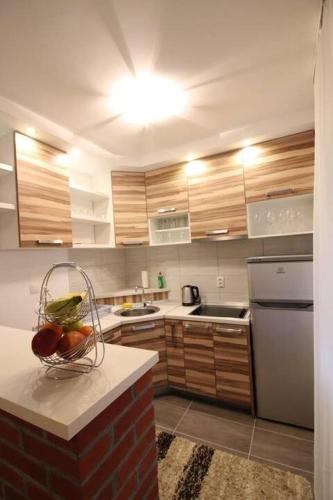 virtuve, DUBROVNIK - IVANICA: “SUNNYHILLS APARTMENTS” WITH POOL in Ivanica