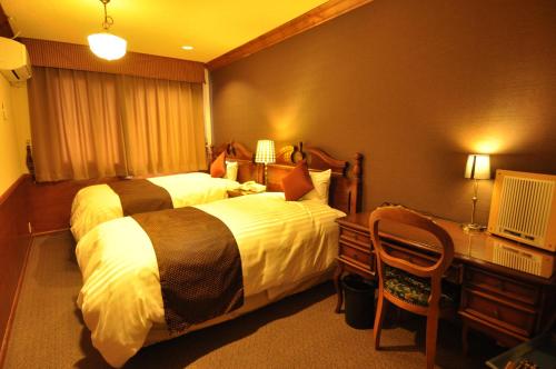 room detail thumbnail 1