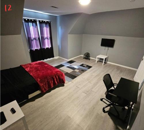 Maple Manor 1 near Missouri History Museum