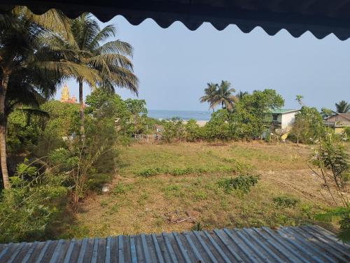 The Beach Home stay in Guhagar