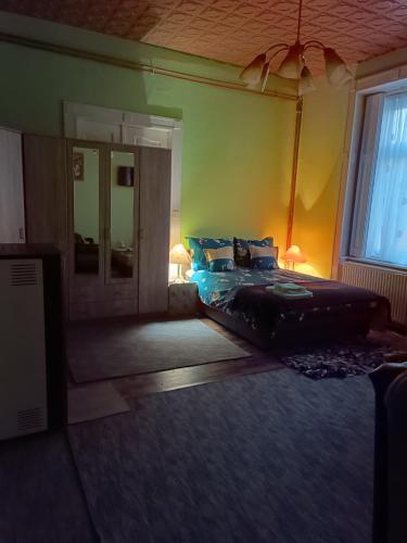 Hagyomàny örző egyesület (Hagyomany orzo egyesulet) in Pacsér