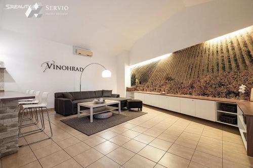 Sleeps 10