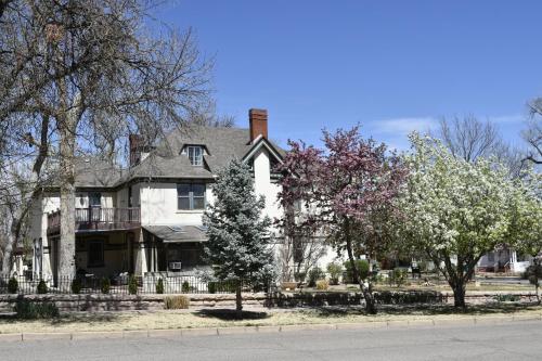 Downen House Bed & Breakfast – Pueblo, CO