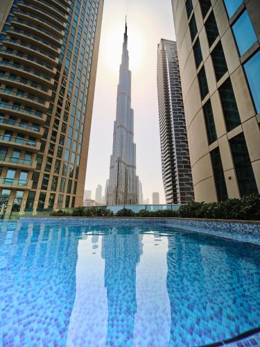 Luxury 1BR Downtown Dubai Skyline & Sea View, Dubaï (photo 2)