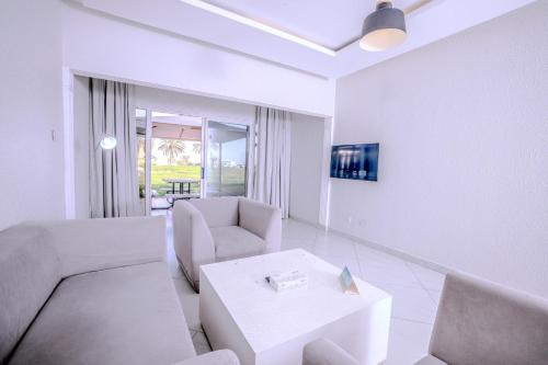 Palm beach Resort in ดาห์ราน