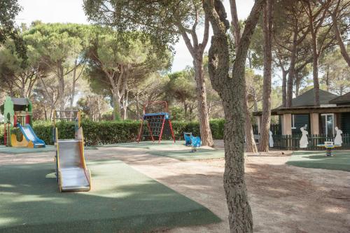 aire de jeux pour enfants, Residence Saint-Raphael Valescure - maeva Home in Vallon du Mal Temps