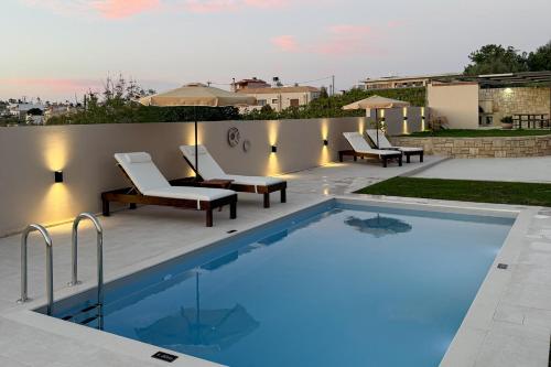 Swimming pool, VILLA SMARAGDA in Episkopi