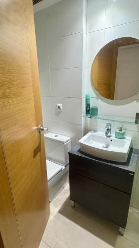 Apartment 300 m from the beach ,parking , breakfast, Valencia (photo 10)