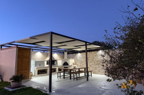 Facilities, VILLA SMARAGDA in Episkopi