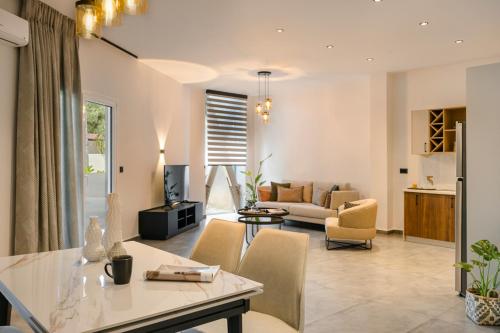 X luxury suites 2