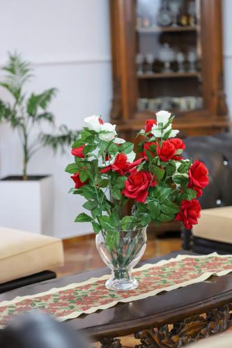 Apartment image 6