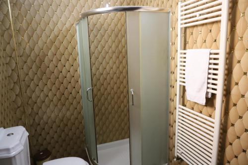 Apartment image 5