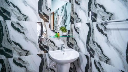 Serene Villa Airport Transit