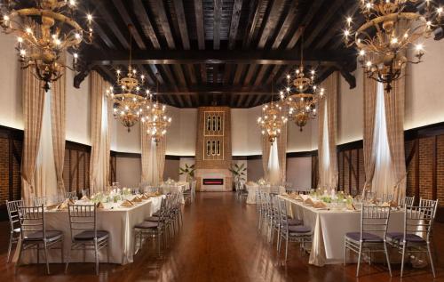 宴會廳, Hotel Royer Urbana Champaign, Tapestry Collection by Hilton in 厄巴納